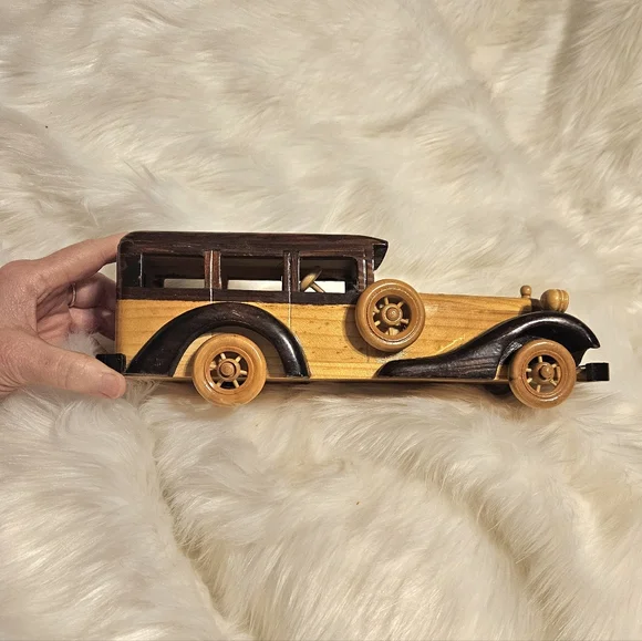 Heritage Mint Ltd. 12" Pine Wooden Wagon - Picture 1 of 11